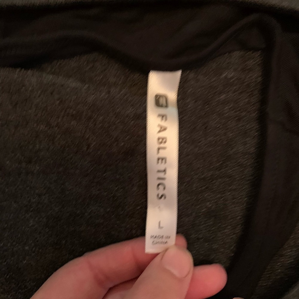 Fabletics T-Shirt - Picture 3 of 3